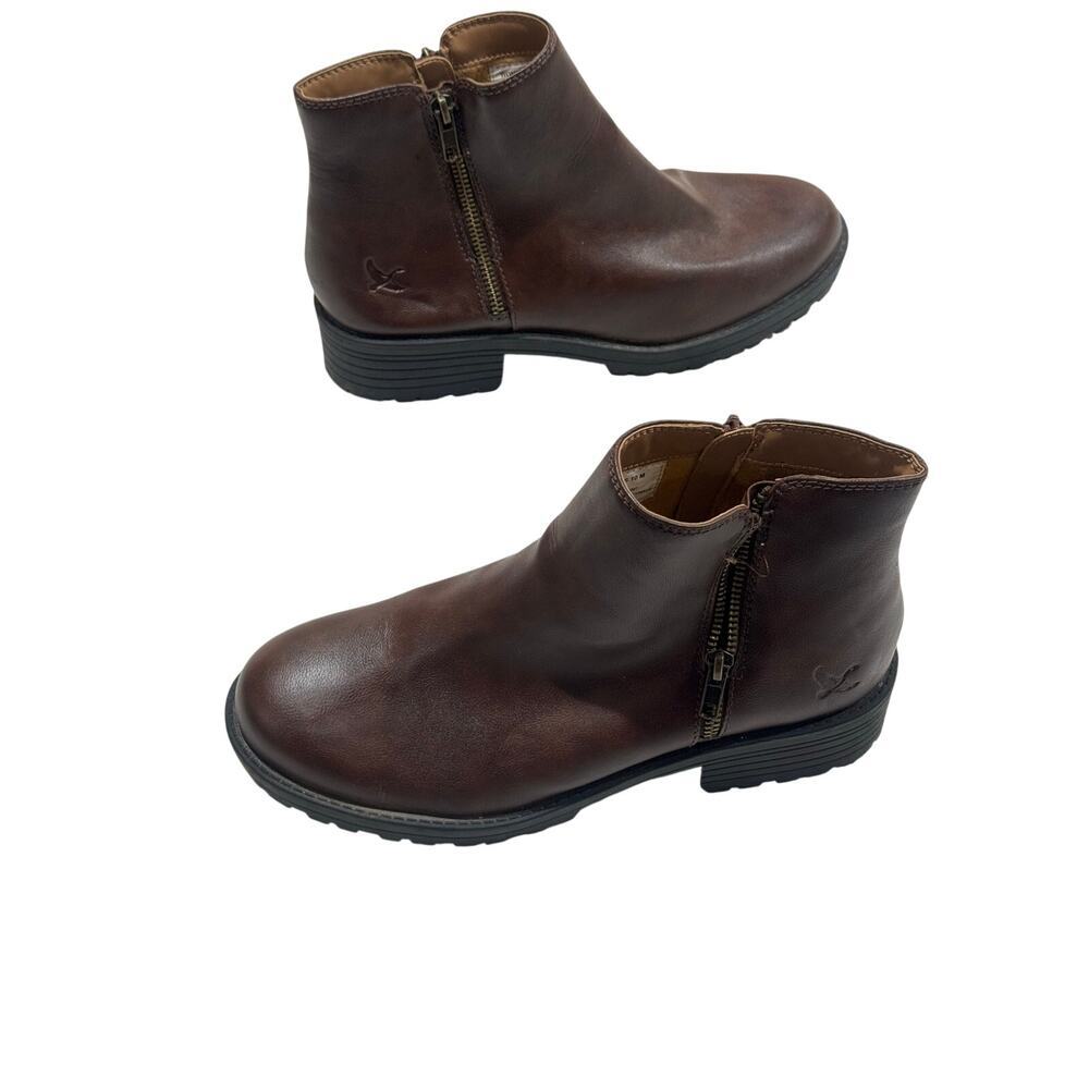 Women's Vintage Eddie Bauer chukka boots size 10